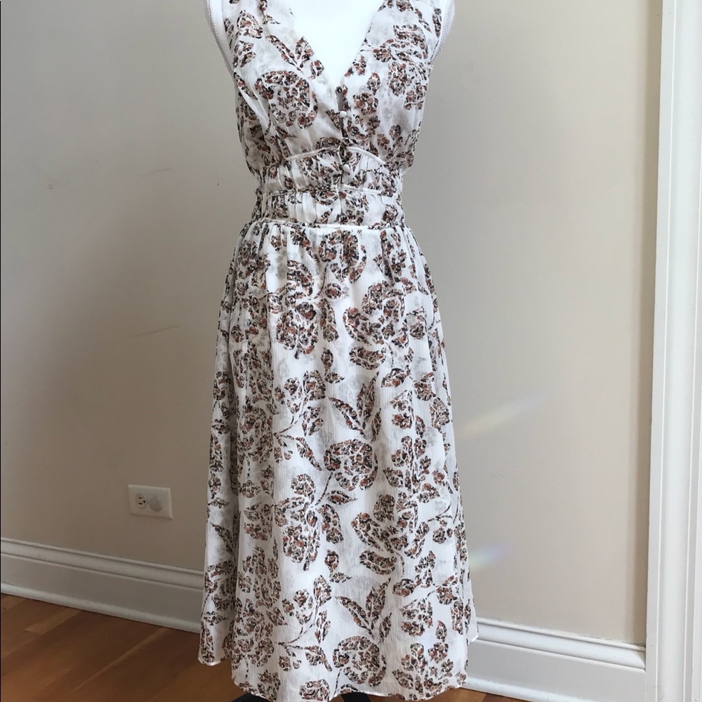 WHBM Floral Print Fit and Flare Dress - Picture 7 of 9